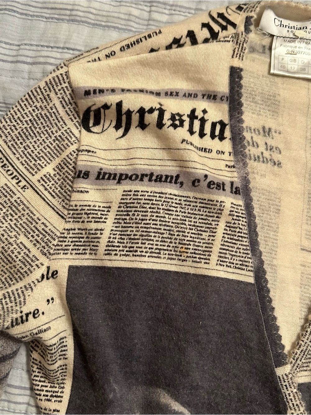 Dior by John Galliano Fall/Winter 2000 Runway Newspaper-Print Wrap Top - RARE!! - Picture 4 of 14